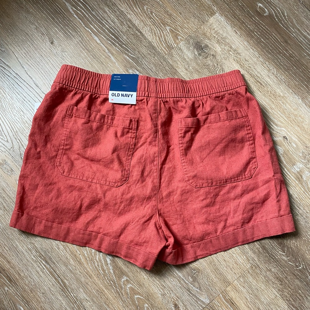 NWT Old Navy High-Waisted linen-blend shorts. 3.5” inseam. Size medium (8/10) - Picture 4 of 6